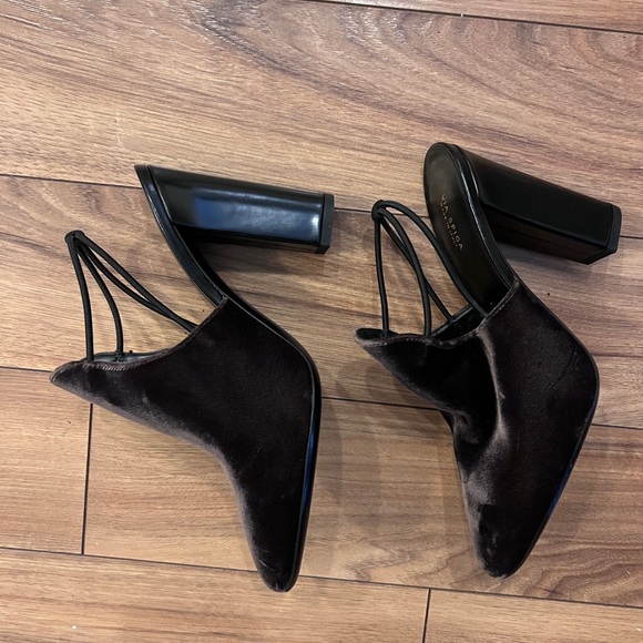 *NEW* Via Spiga Arina Bark Brown Velvet Slingback Heels - Picture 4 of 5